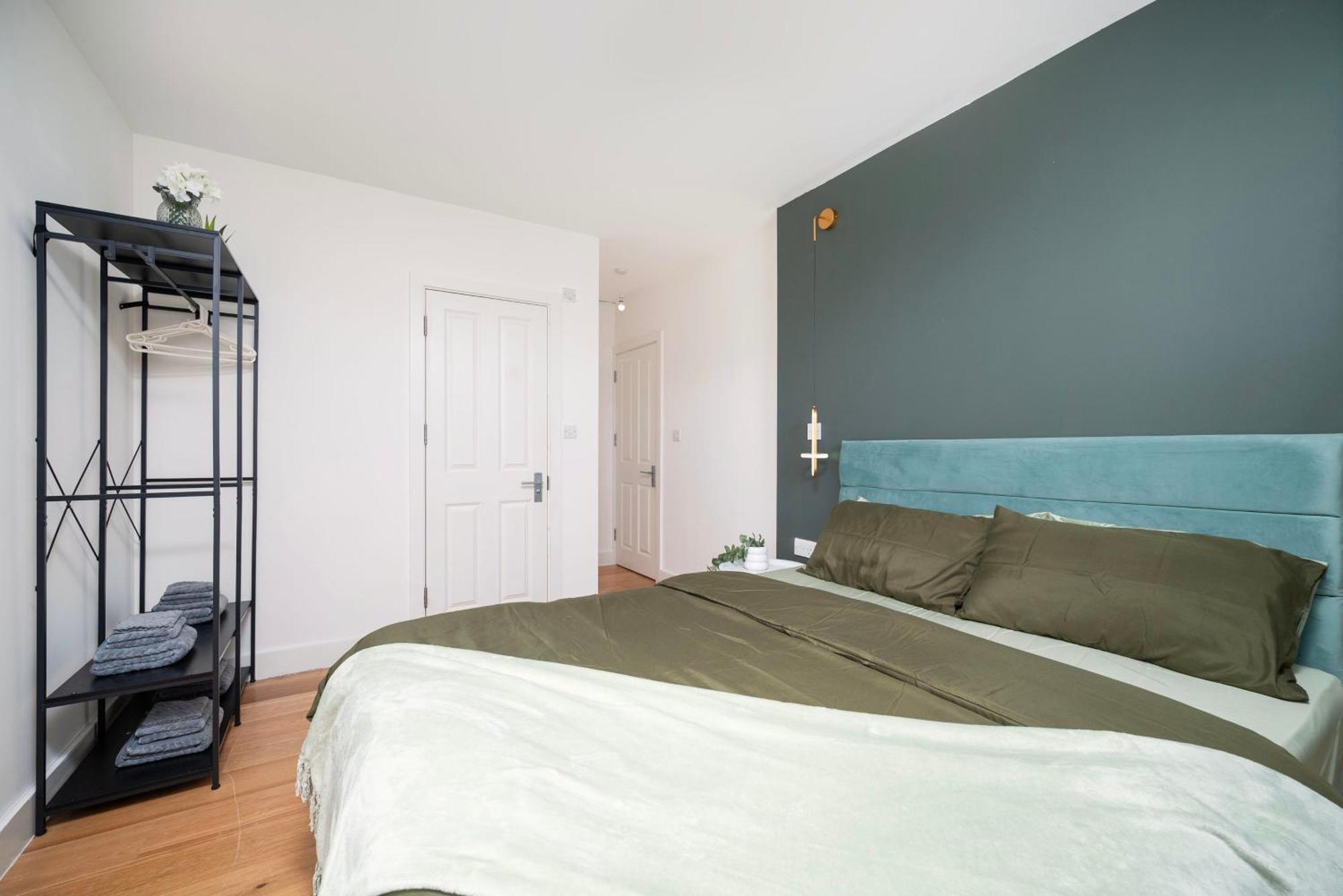 Stylish 2 Bed In Heart Of Stockwell, Free Wifi 12 Mins To Oxford Circus & Kings Cross Londra